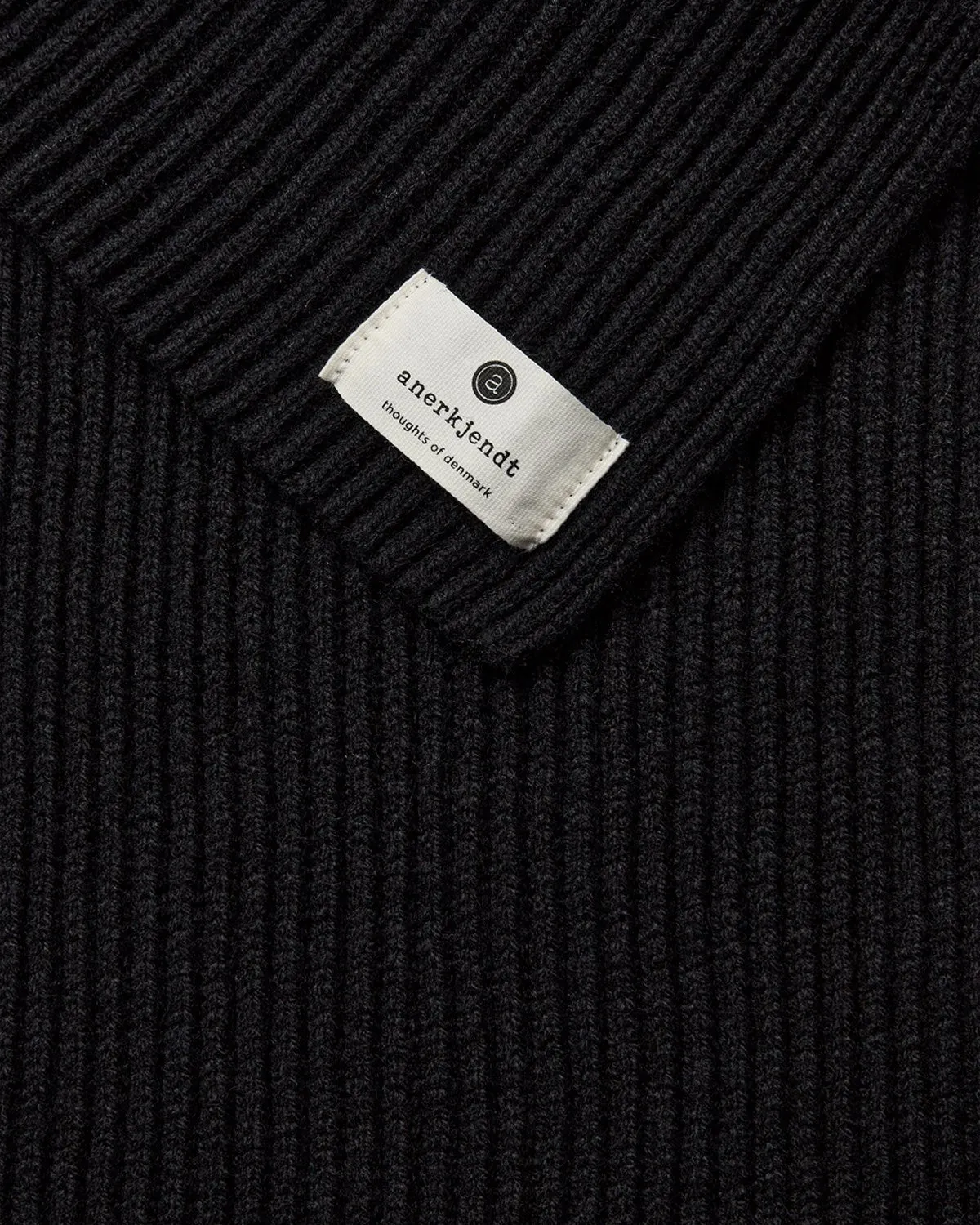 AKSANTANA SCARF - Caviar
