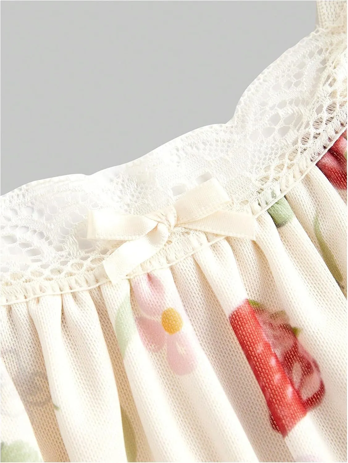Floerns Women's Kawaii Strawberry Print Sleeveless Camisole Ruffle Hem Cute Cami Top