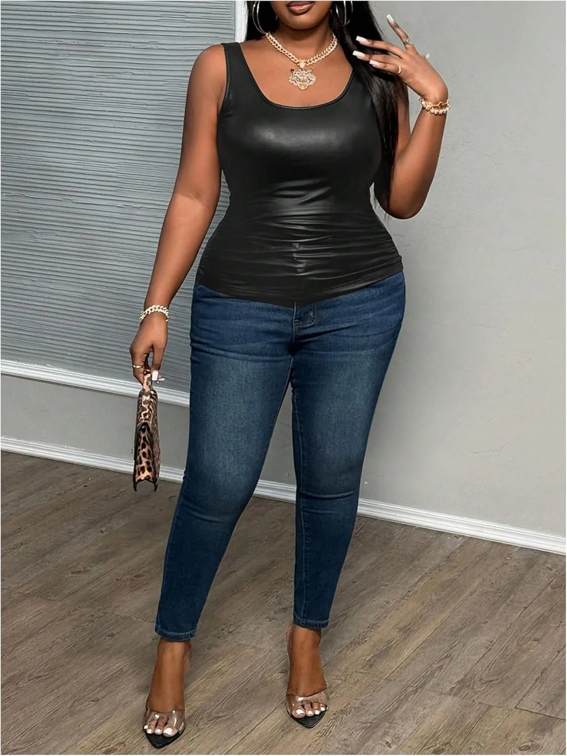 Floerns Women's Plus Size Sleeveless Vest Shirts Scoop Neck PU Leather Tank Top