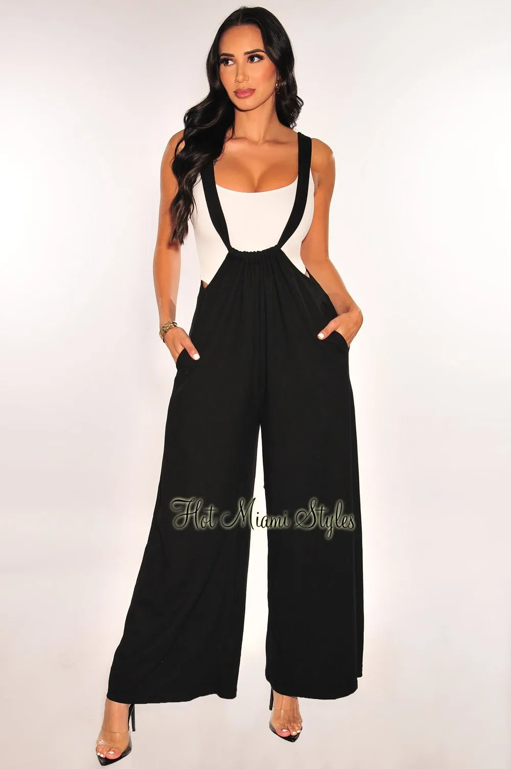 HMS Essential: White Sleeveless Round Neck Bodysuit