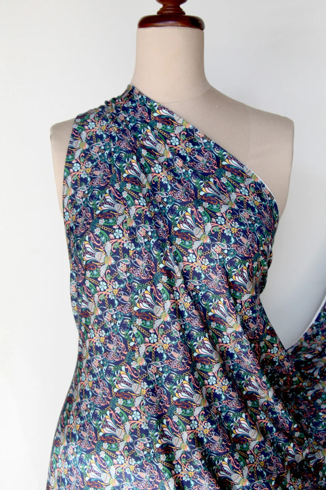 Queen Bee Jersey - Liberty Fabrics