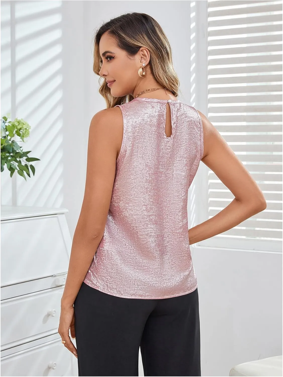SOLY HUX Women's Metallic Tank Top Round Neck Sleeveless Casual Summer Tops