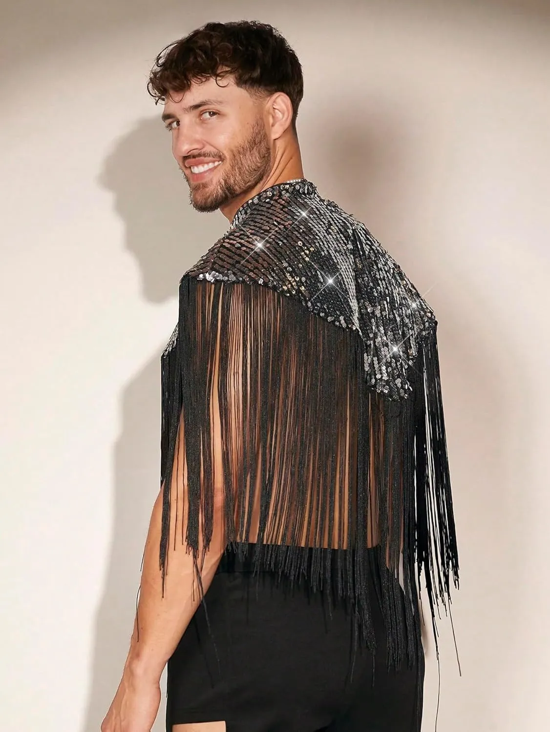 WDIRARA Men's Fringe Trim Mock Neck Sleeveless Sequin Party Hooded Vest Top