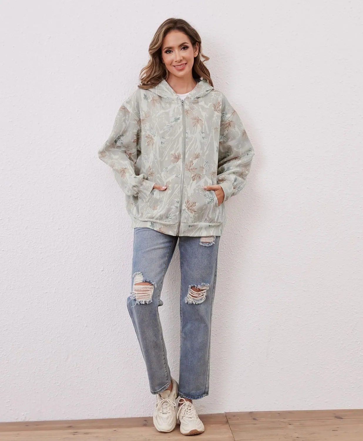 Womens Camo Zip Up Hoodie Long Sleeve Maple Leaf Print Oversized Hooded Jacket Fleece Full Zip Sweatshirt with Pockets
